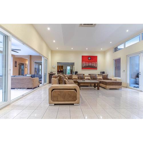 Tropical Luxury 4BR Pool Villa w Game Area