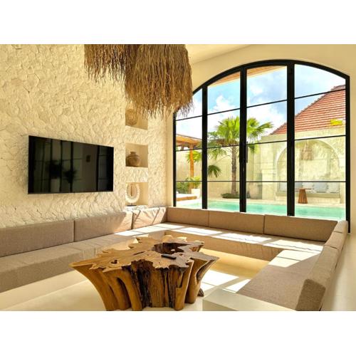 Tropical Oasis Villa