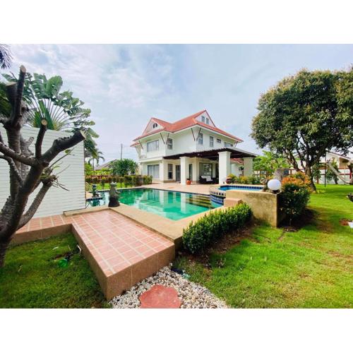 Tropical seaview, pak nam pran, pranburi