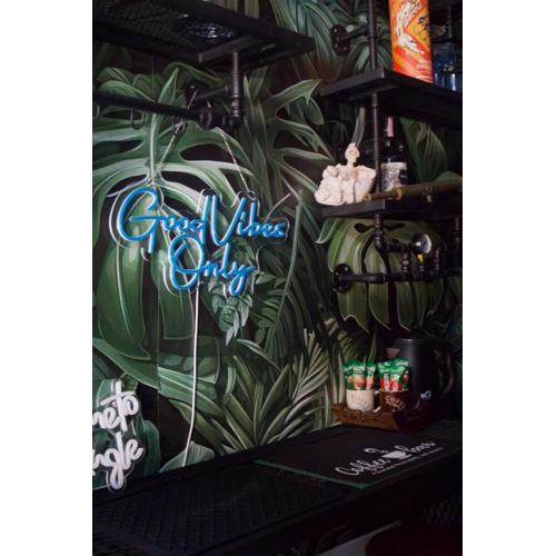 Tropical Vibes Hostel