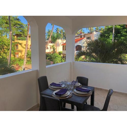 TROPICAL VILLAS and SUITES - LOS CORALES beach - free wifi, free breakfast