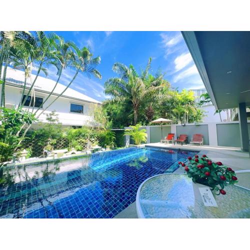 Tropicana Garden Pool Villa