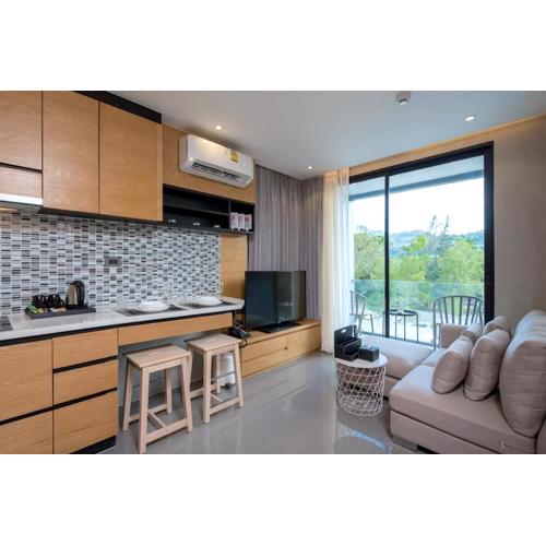 Tropics Kamala Hill View Apartment CTG D709, near Beach and Fantasea