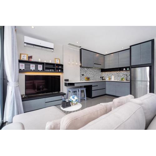 Tropics Kamala Hill View Suite CTG D707, near Beach and Fantasea