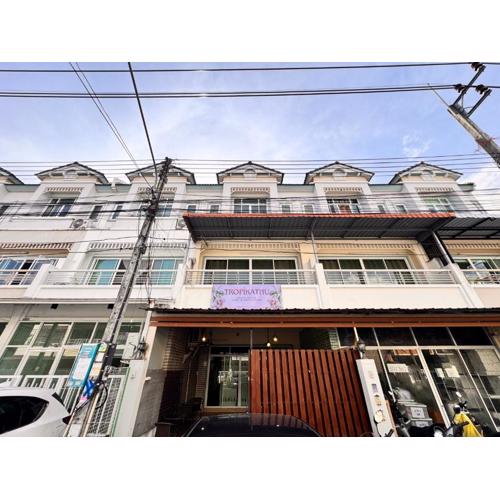 Tropikathu Guest House