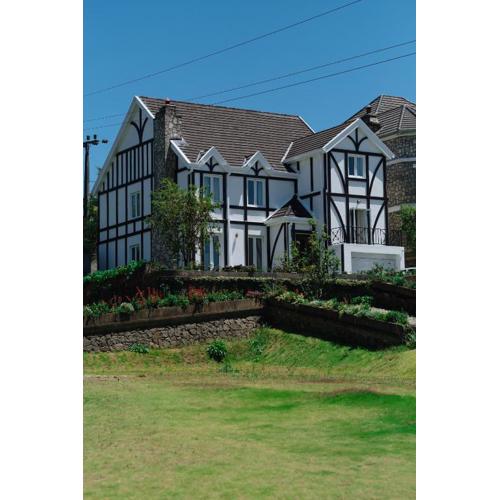 Tudor Barn - Little England Cottages