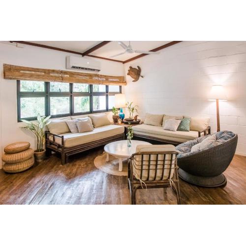 TUKI Nest Spacious Home with Garden View & Self-Service Breakfast - Large Porch, Subic Monkeys, Pet Friendly with a Fee