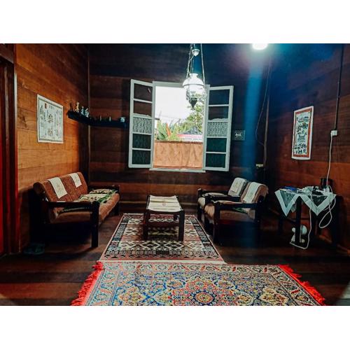 Tuo Yetty Homestay by Kage