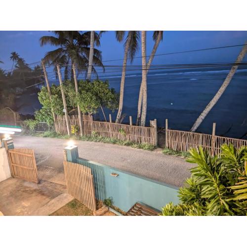 Turtle Sea Guest & Restaurants