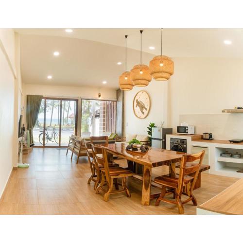 Turtle Tales-Tahnu,Thaimueang beach,Phang-Nga