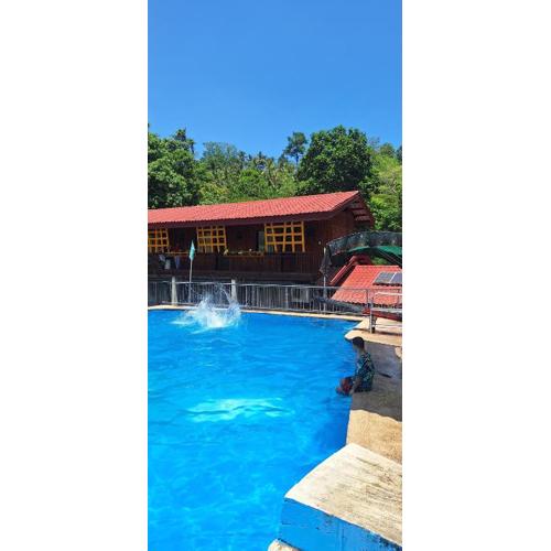 Twin Hearts Resort Pool Cabin 2