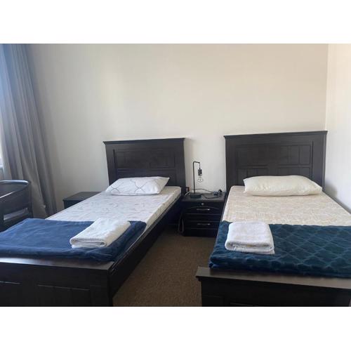 Twin Room - Shared Bathroom, No Parking