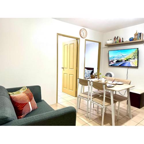 Two- Bedroom New Condo, Free Hi-Speed Wifi