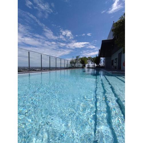 Two bedroom condo with rooftop pool