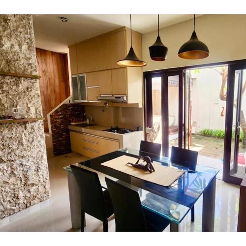 Tya Hobo Villa, 15 mins to Sanur Beach