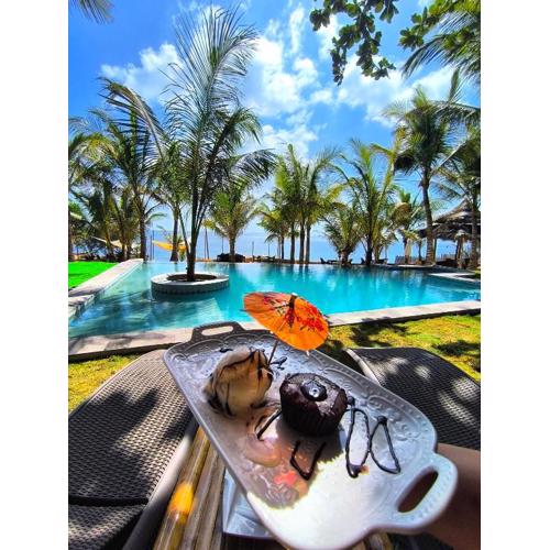 U Story Resort