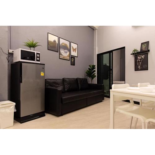 U1 Large 2 bed rooms BTS Udomsuk