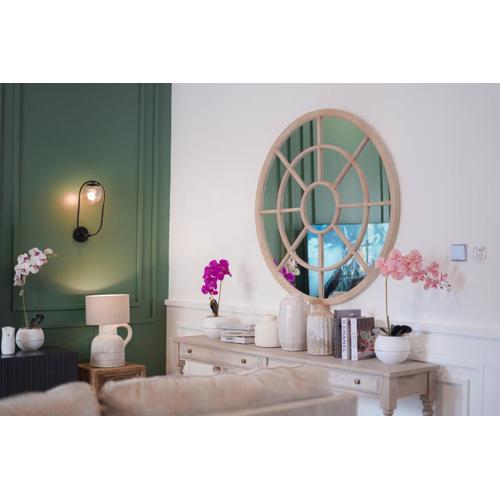 Ubu Villa California - 2 Bedrooms Villa in Yogyakarta