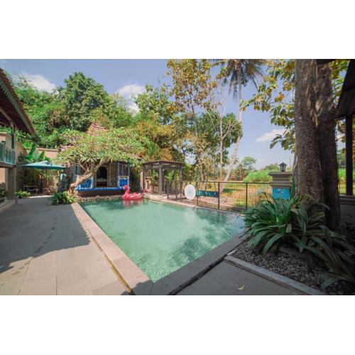 Ubu Villa Donolayan - 4 Bedrooms Villa in Yogyakarta