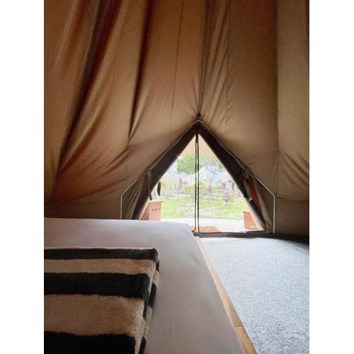 Ubuntu Glamping - Adult Campers Only