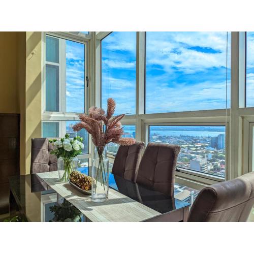 Ultima Fine Loft | Panorama View | Netflix 4k