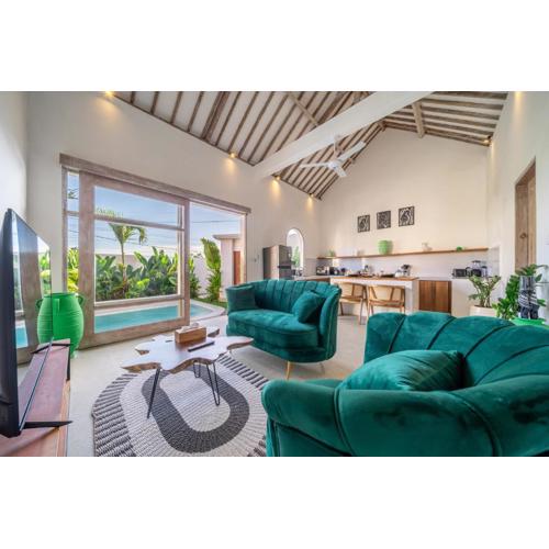 Ultimate Bali Retreat - Modern 2-Bedroom Villa with Large Pool in Canggu!