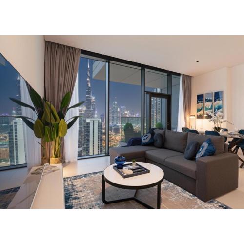 Ultimate Stay / 4 Beds / Burj Khalifa View / Ultra Modern / Business Bay