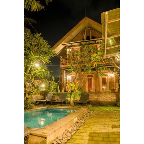 Uma Dewa homestay