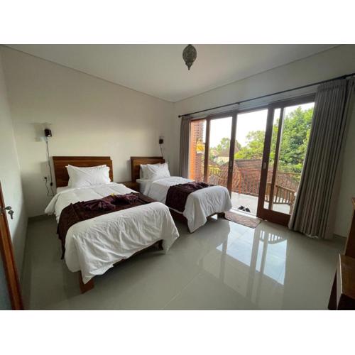 Umah Arya Homestay & Spa 2