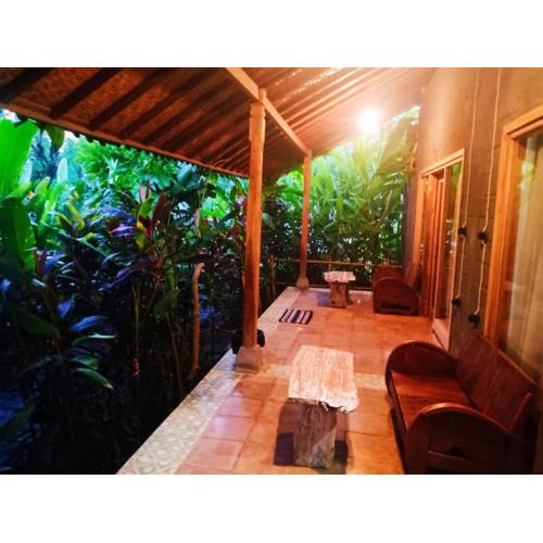 Umah Kayu 1-Menjangan homestay