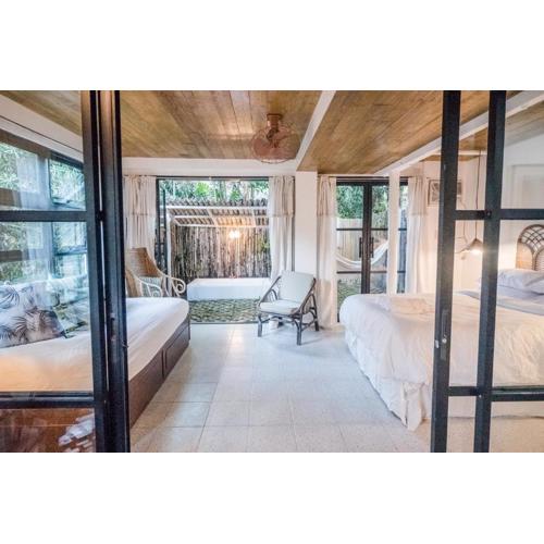 UMI Nest Apartment in Subic Bay with Self-Serve Breakfast - WiFi, Bathtub, Barbecue, Pet Friendly with a Fee