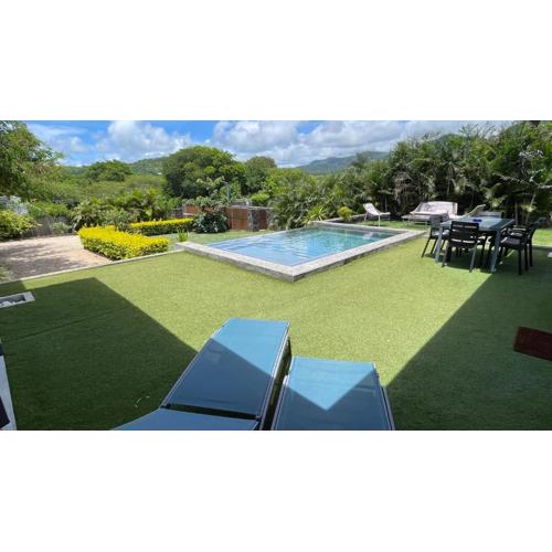 Un Havre de Paix Entre Mer et Montagne à L'ile Maurice!