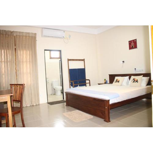 Under Water Safaris and Resort