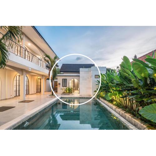 Unique! 1BR Apt in Detached House at Hotel Grounds