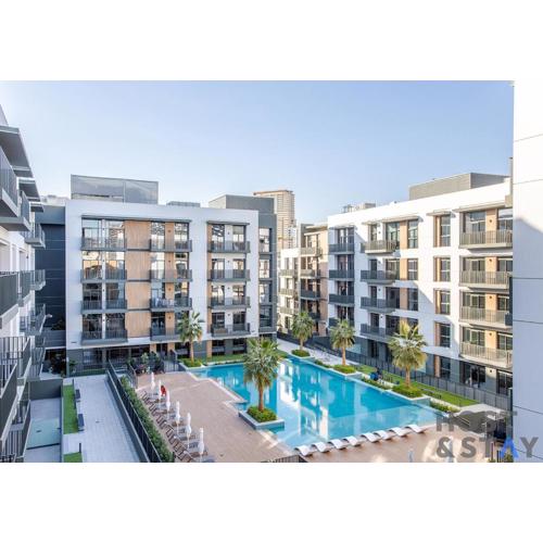 Unique 1BR in Belgravia Square, JVC - Host & Stay