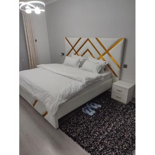 Unique 2BR with skyview top roof pool GYM