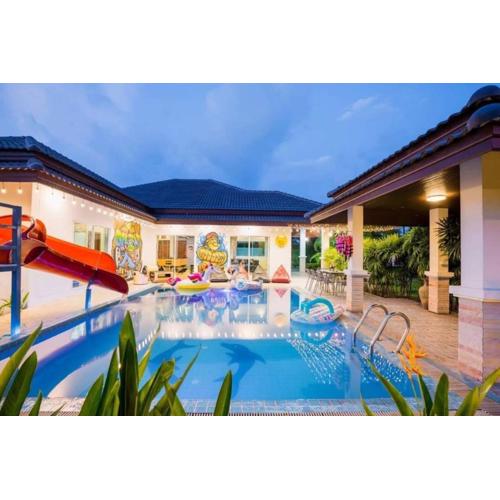 Unique Pool Villa Resort