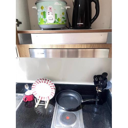 Unistay SHORE 3 Tower 2 10th Floor w Balcony Pool View