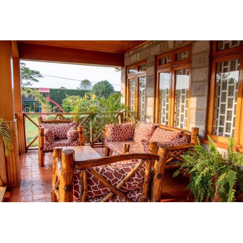 United nations Bluezone stunning spacious cottage