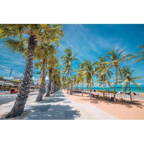 Universe Jomtien Beach Hotel