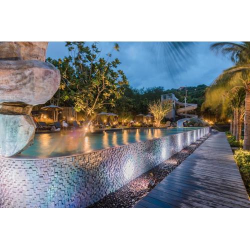 Unixx Pattaya by Alvin