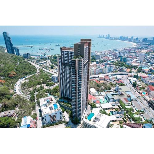 Unixx Sea View High Floor 1BR