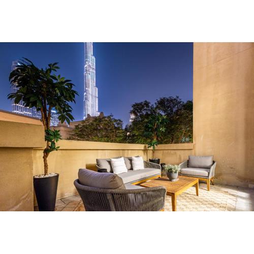 Upgraded 1BR Retreat with Iconic Burj Khalifa Views