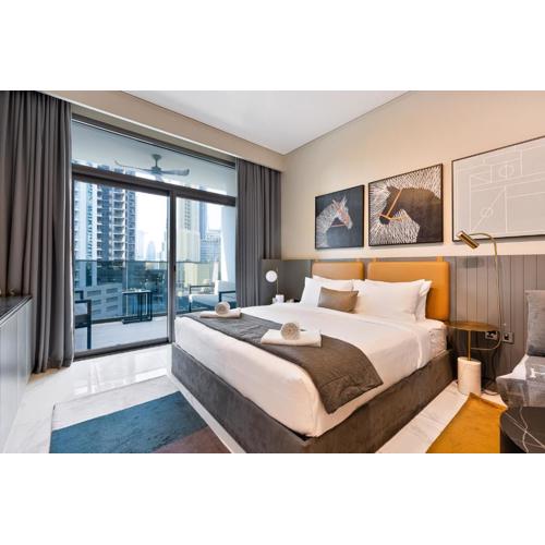 Upmarket Studio in Business Bay with a Gym and Pool