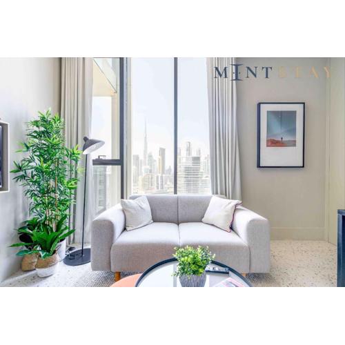 Upside Living, Burj Khalifa View, Business Bay - Mint Stay