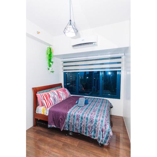 Urban Charm Cozy Meet 52 Air Swim Gym Park 300Mb