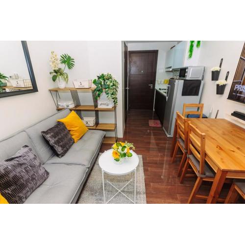 Urban Charm Cozy Meet 60 Air Swim Gym Park 300Mb