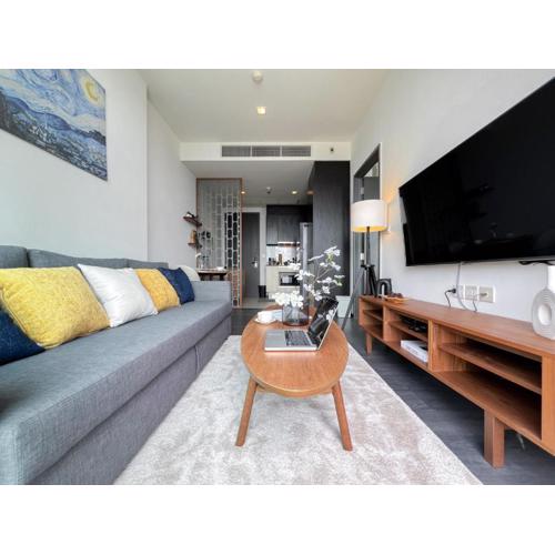 Urban Chic Living - 1BR - Ultra Fast WiFi - BTS Asoke