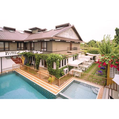 Urban Glamp Resort Iloilo