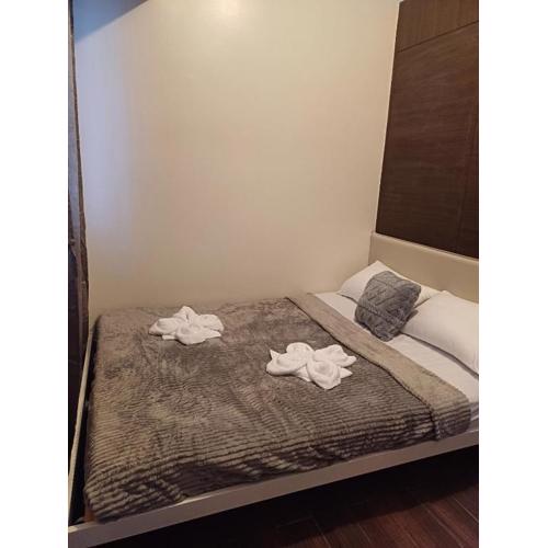 Urban Space 1BR with Balcony